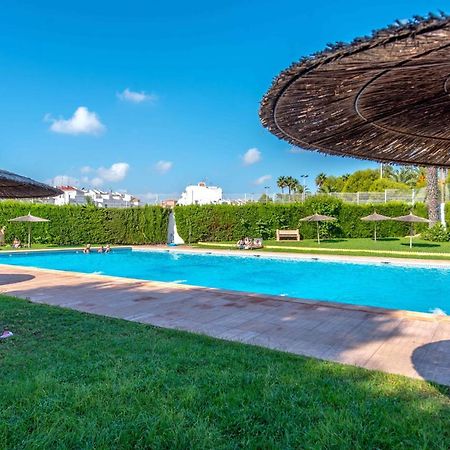 Marina Apartament Torrevieja Eksteriør billede