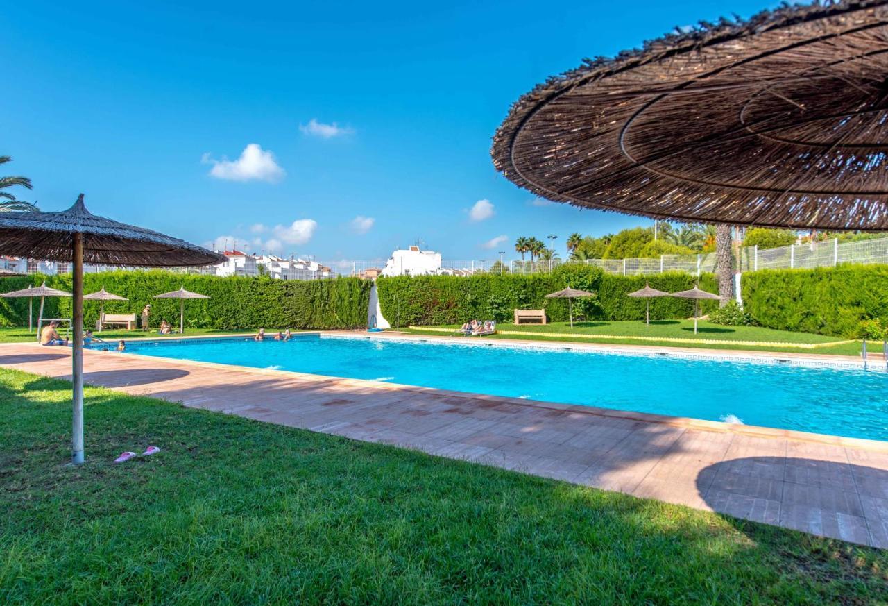 Marina Apartament Torrevieja Eksteriør billede